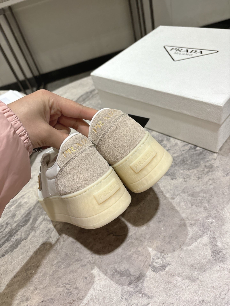 Pra*a sneakers